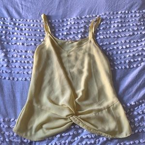Yellow tank top size L 🌸10for10$🌸